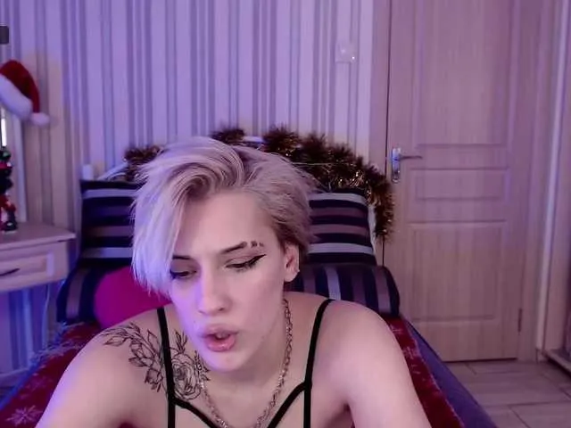 Live sex webcam photo for HottiDevil #272041810
