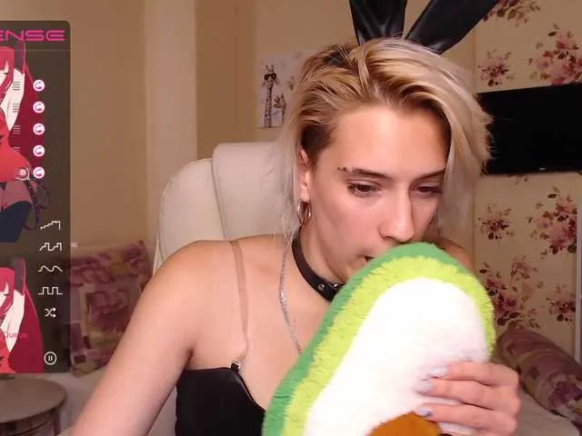 Live sex webcam photo for HottiDevil #274054171