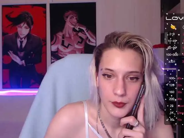 Live sex webcam photo for HottiDevil #275554051
