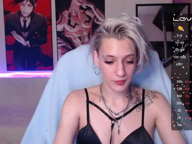 Live sex webcam photo for HottiDevil #275870967
