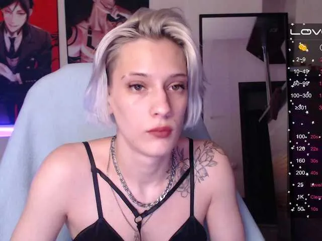 Live sex webcam photo for HottiDevil #275934591