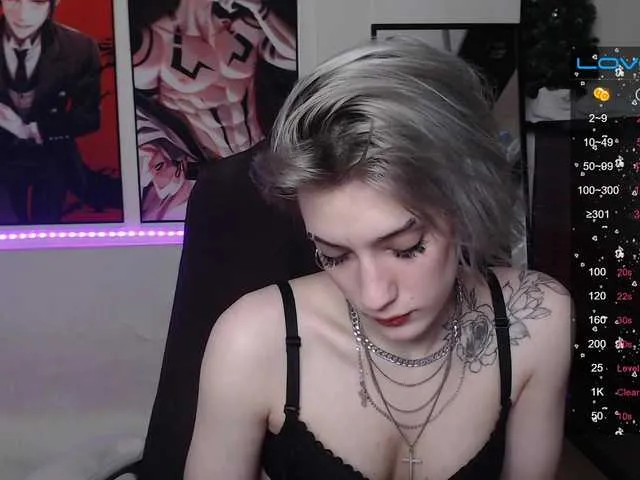 Live sex webcam photo for HottiDevil #277271801