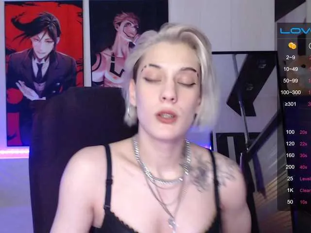 Live sex webcam photo for HottiDevil #277453605