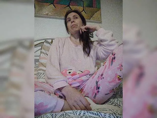 Live sex webcam photo for HotyWinter84 #272970591