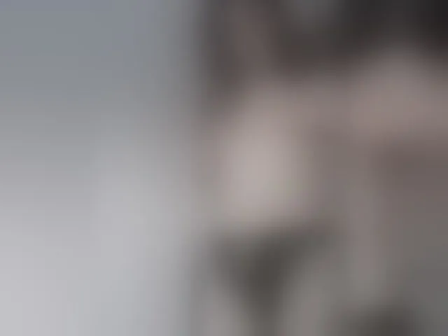 Live sex webcam photo for HotyWinter84 #275439263
