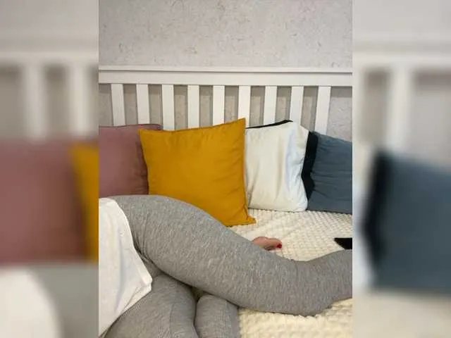 Live sex webcam photo for HotyWinter84 #276817318