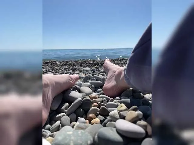 Live sex webcam photo for HotyWinter84 #290984784