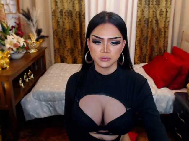 Live sex webcam photo for HugeCockSelena #290374309