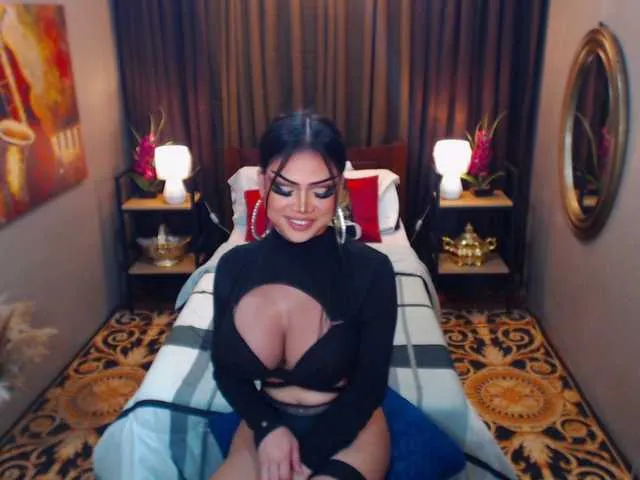 Live sex webcam photo for HugeCockSelena #290442507