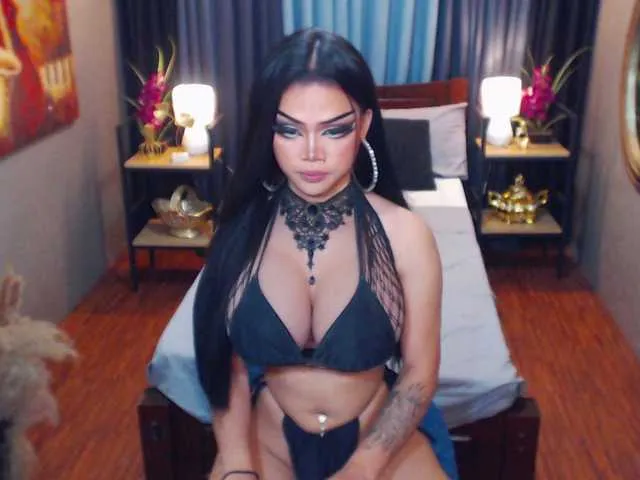 Live sex webcam photo for HugeCockSelena #290866731