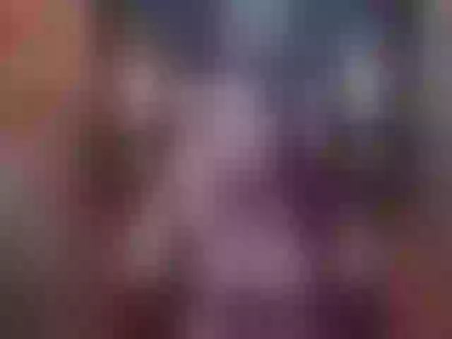 Live sex webcam photo for HugeCockSelena #290936448