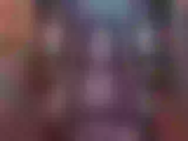 Live sex webcam photo for HugeCockSelena #290984085