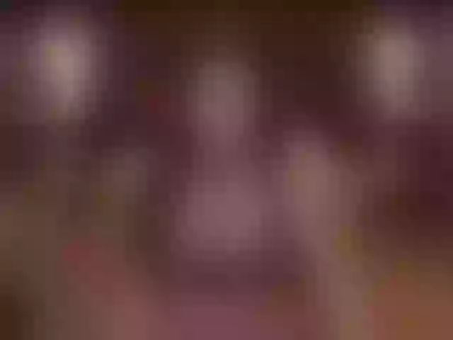 Live sex webcam photo for HugeCockSelena #291749486
