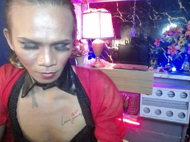 Live sex webcam photo for Hugecock2hundlex #292189406