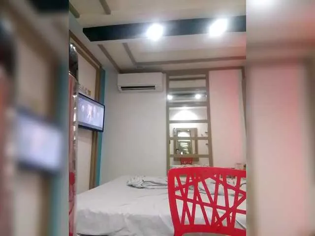 Live sex webcam photo for Hugecock2hundlex #292434766