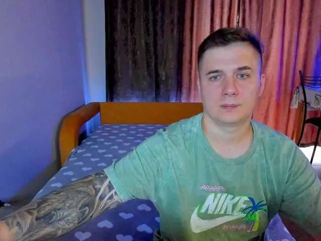 Live sex webcam photo for HulkLisandra #291279229