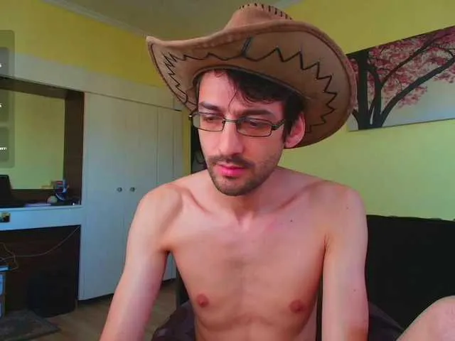 Live sex webcam photo for HungEddy #293691346