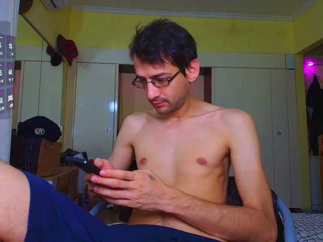 Live sex webcam photo for HungEddy #294047028