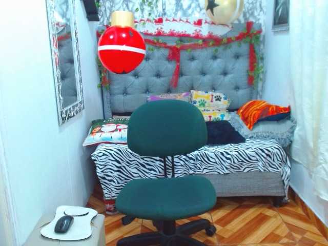 Live sex webcam photo for Huntterboyy #276829540