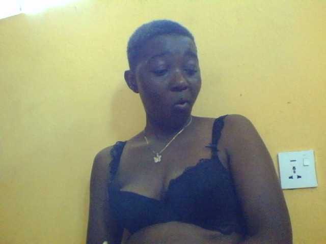 Live sex webcam photo for Hypygal #276332029