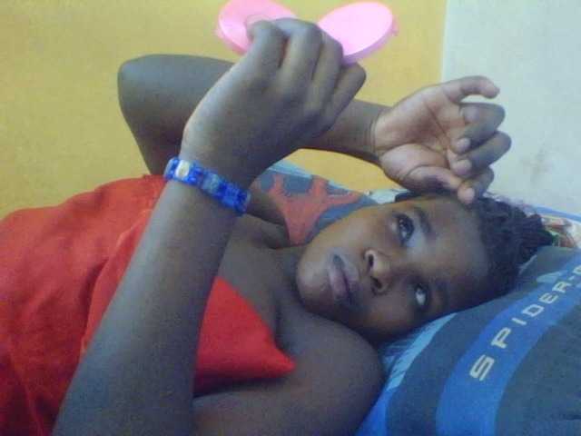 Live sex webcam photo for Hypygal #277495068