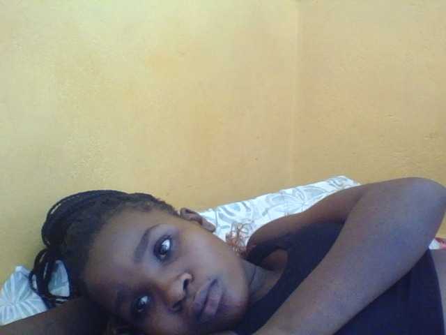 Live sex webcam photo for Hypygal #277541343