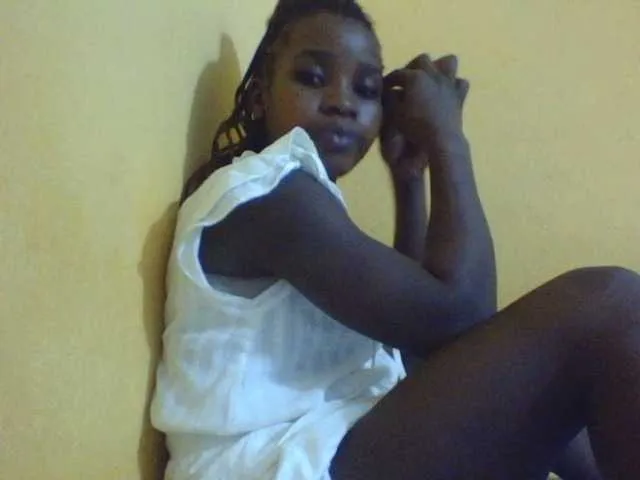 Live sex webcam photo for Hypygal #277549397