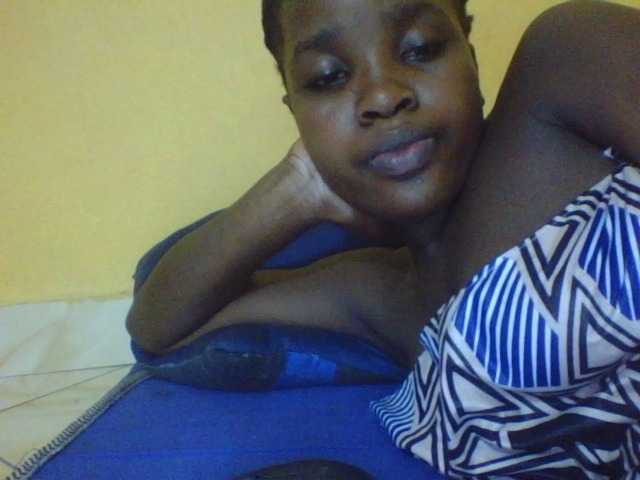 Live sex webcam photo for Hypygal #277570220