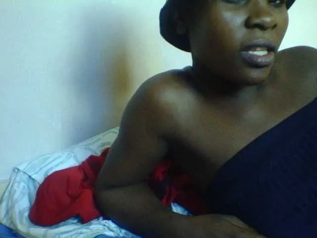 Live sex webcam photo for Hypygal #277614284