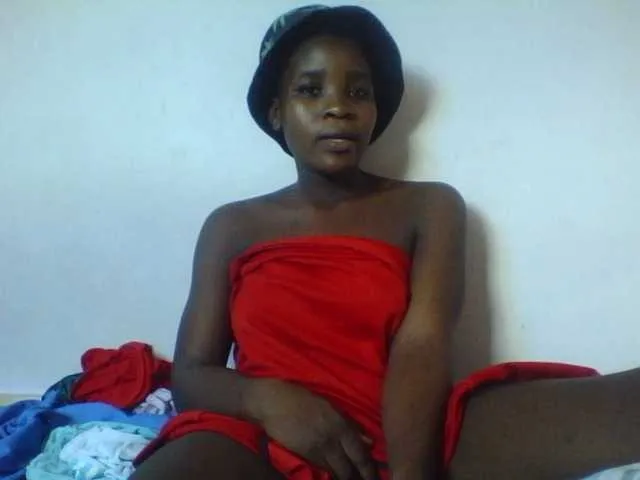 Live sex webcam photo for Hypygal #277619783