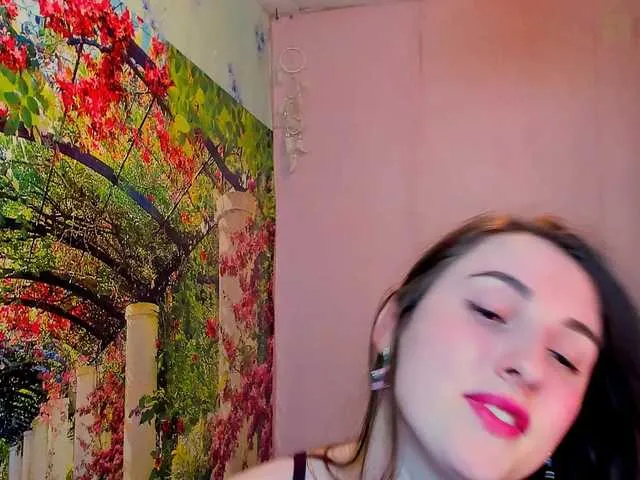 Live sex webcam photo for I-JUST-I #291820188