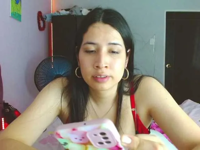 Live sex webcam photo for IAmMichiLove #275628636