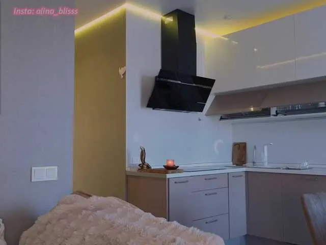 Live sex webcam photo for IBlisss #289175567