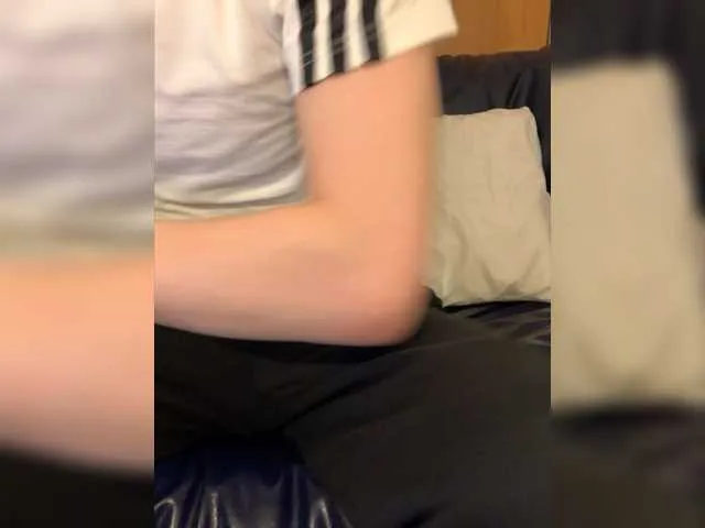 Live sex webcam photo for IDro4erI #277409545