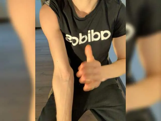 Live sex webcam photo for IDro4erI #277626478