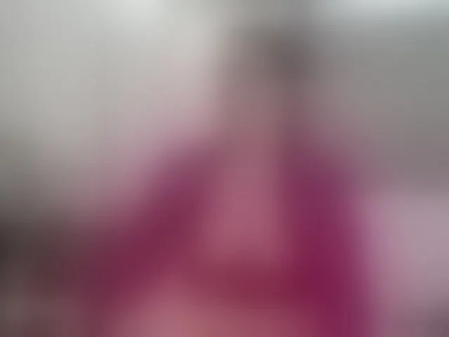 Live sex webcam photo for ILoveToFeelU #293734544