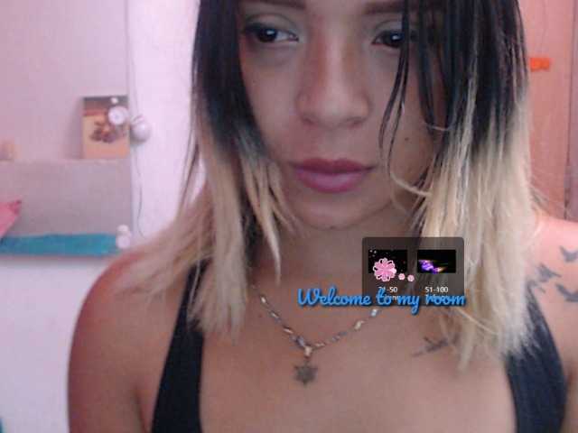 Live sex webcam photo for IM-Selena15 #273946563