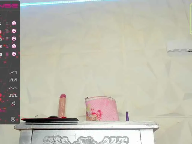 Live sex webcam photo for INDIANGODDS #272283911