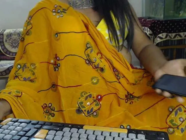 Live sex webcam photo for INDIANSISSYCHUBBY #291378613