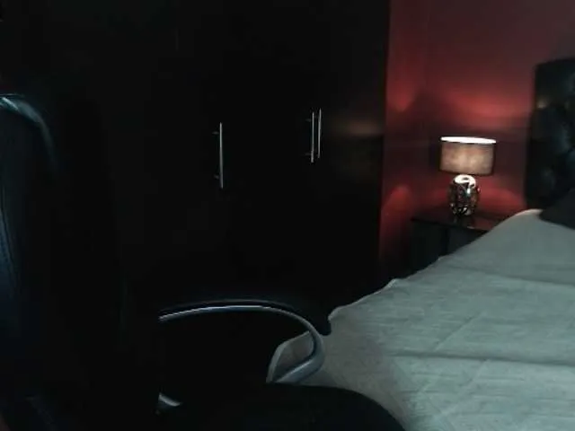 Live sex webcam photo for INFERNALSEXX #272250575