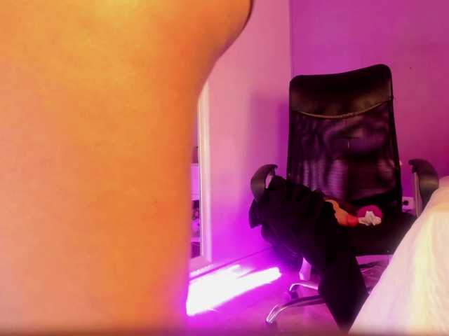 Live sex webcam photo for INGRIID #276000807