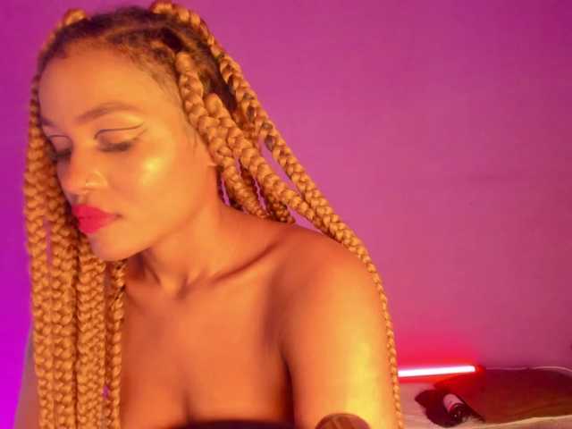 Live sex webcam photo for INGRIID #276024425