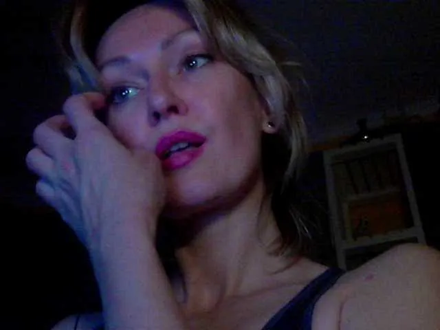 Live sex webcam photo for INXS-INXS #291316486