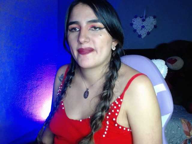 Live sex webcam photo for ISABELLA-HILL #273252409