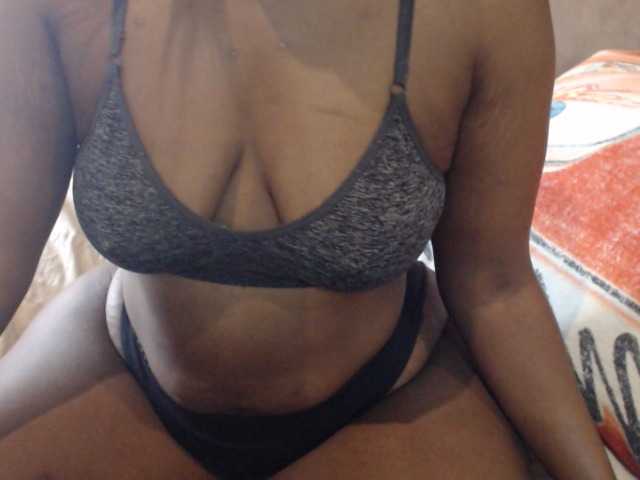 Live sex webcam photo for ITALLABOUTAZZ #271990184