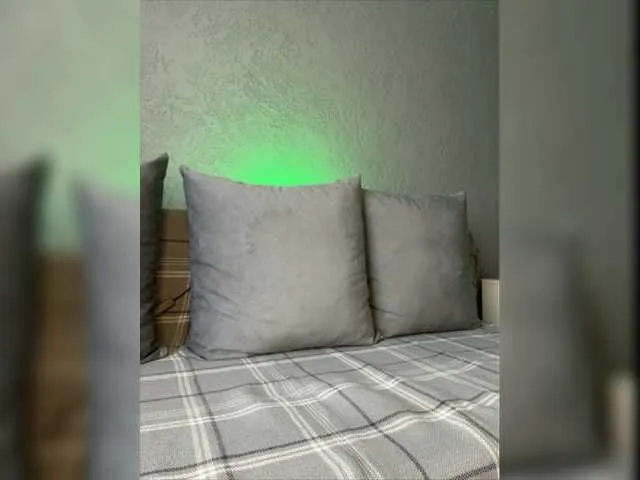 Live sex webcam photo for ITayaa #276107385