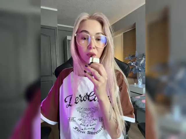 Live sex webcam photo for ITayaa #291569862