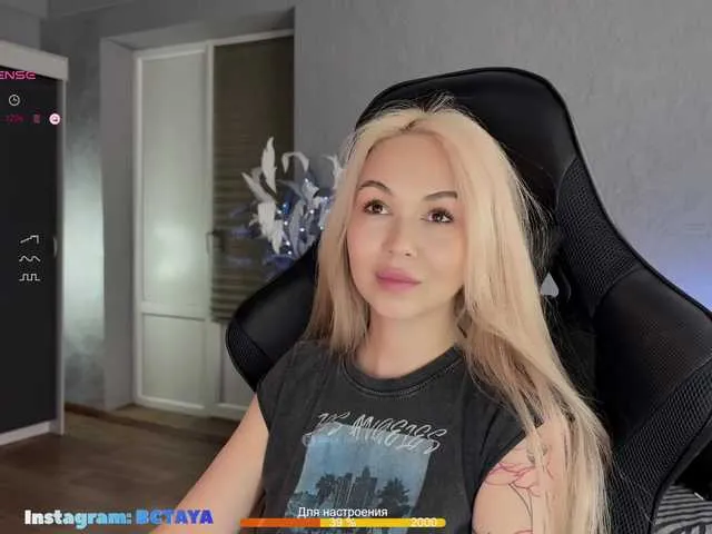 Live sex webcam photo for ITayaa #291831340