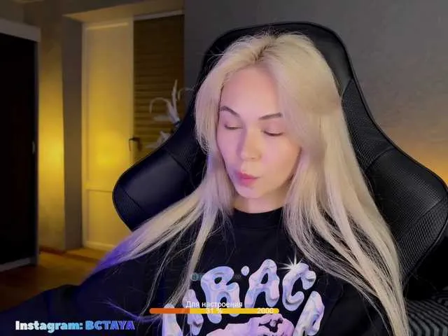 Live sex webcam photo for ITayaa #292301546