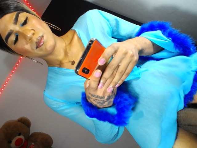 Live sex webcam photo for Iam-Aura #276261025